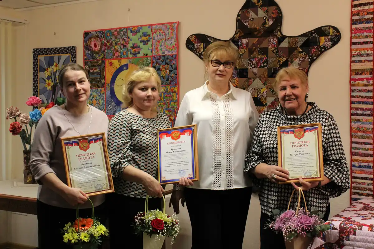 Выставка "Лоскутная мелодия" Приволжского Дома ремёсел в Кимрах